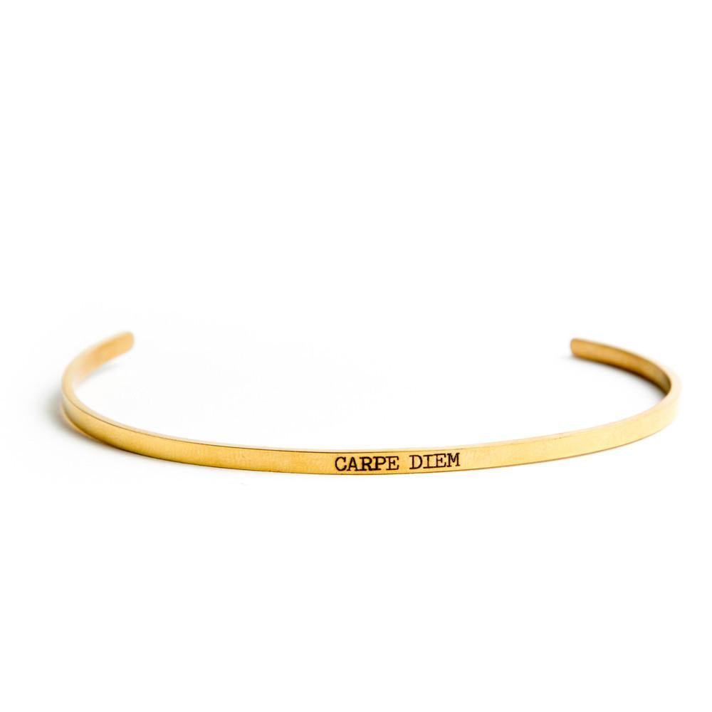 "Carpe Diem" Delicate Bangle Gold